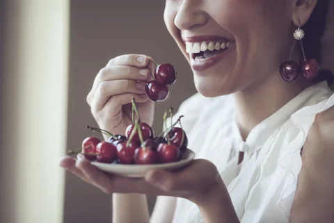 What Are the Benefits of Eating Cherries?