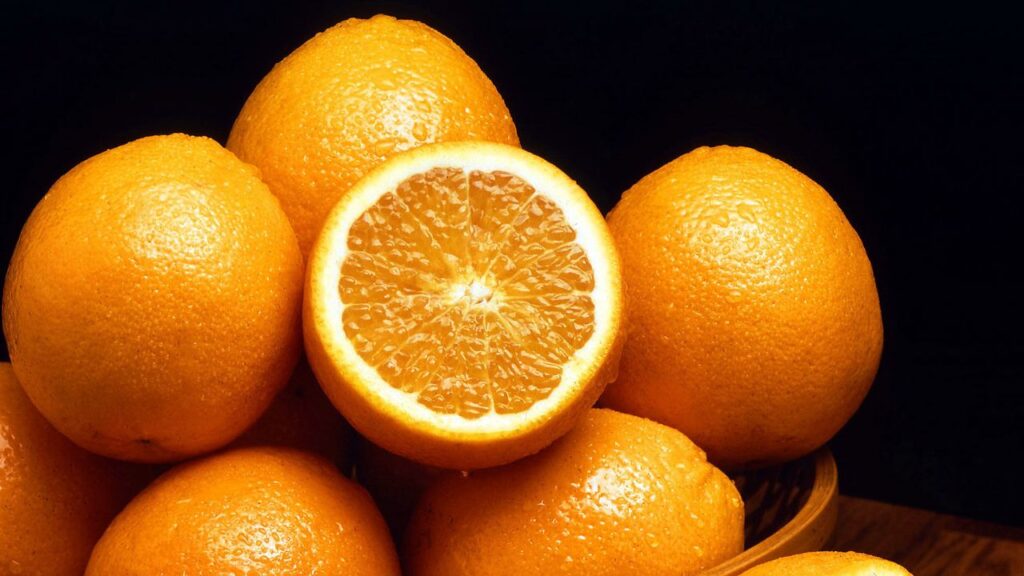 Small Orange Fruit: